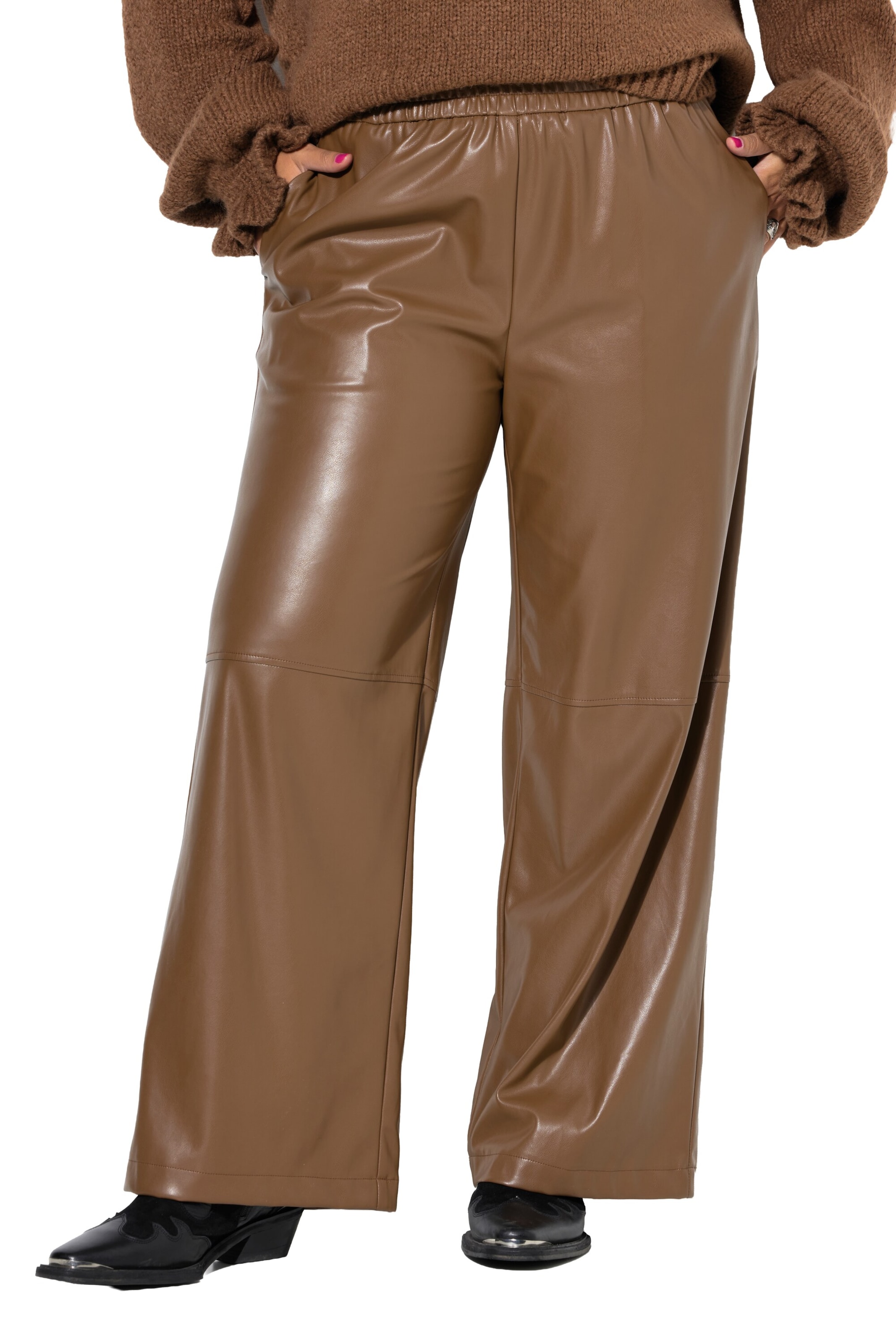 Studio Untold Wide leg Trousers in Brown: front