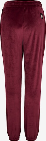 Regular Pantaloni de la O'NEILL pe roșu