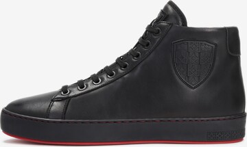 Sneaker alta di Kazar in nero: frontale