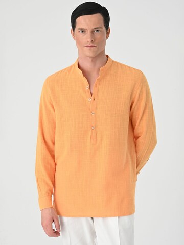 Coupe regular Chemise Antioch en jaune : devant