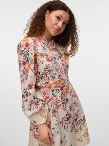 Robe-chemise 'VMKristin' VERO MODA en beige