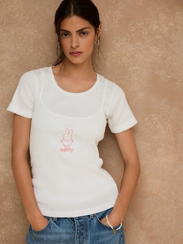 Next Shirt in White: front