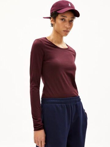 ARMEDANGELS Shirt in Rood: voorkant