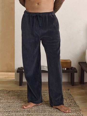 regular Pantaloni di Next in grigio: frontale