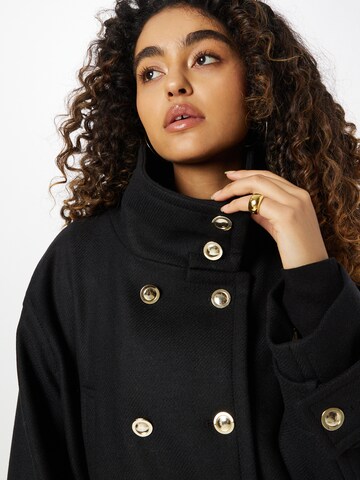 Sisley Between-Seasons Coat in Black