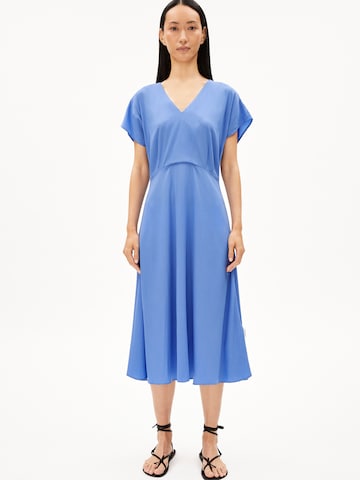 ARMEDANGELS Kleid 'ALBINE' in Blau: Vorderseite