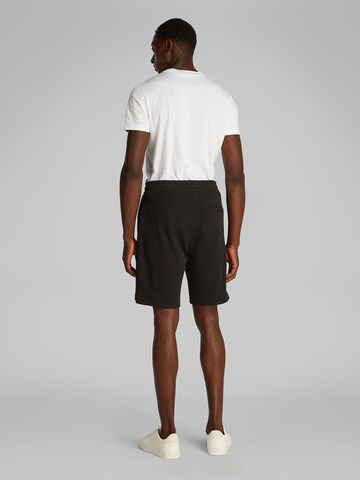 Calvin Klein Jeans Regular Trousers in Black