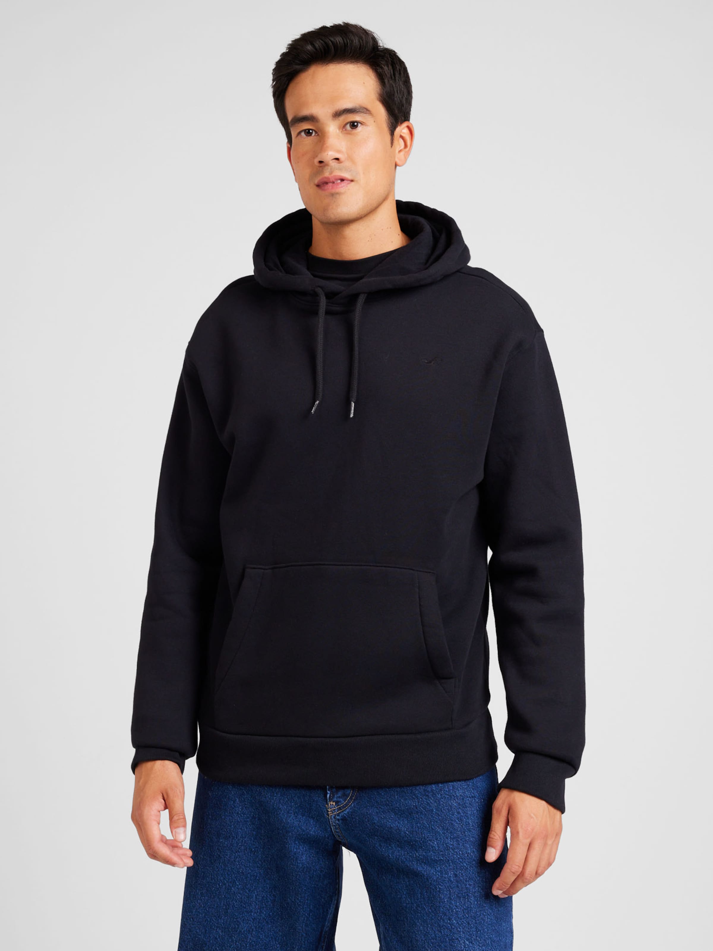 Black friday hollister online hotsell
