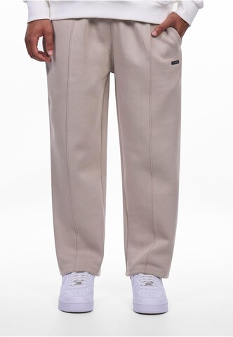 Dropsize Loose fit Pants in Grey: front