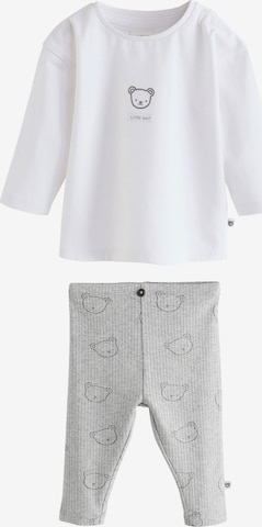 Next Set in White: front