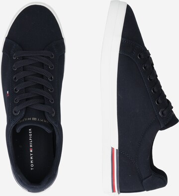 TOMMY HILFIGER Sneaker 'Essential' in Blau