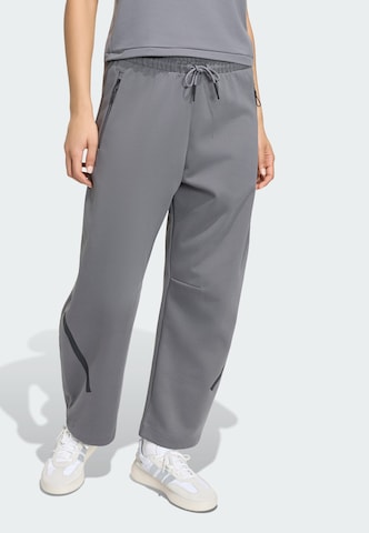 Loosefit Pantalon de sport 'Z.N.E.' ADIDAS SPORTSWEAR en gris : devant