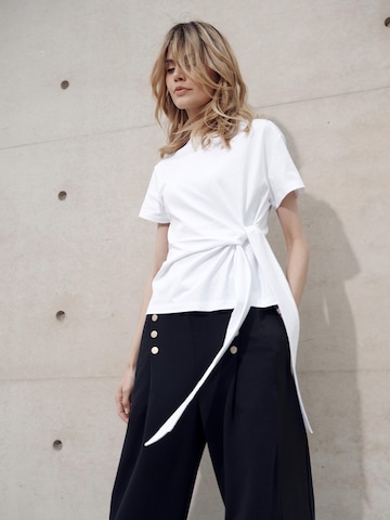 I want the moon Shirt 'ELEVATE_ Zoe' in Wit