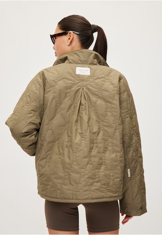 rethinkit studios Between-Season Jacket in Green