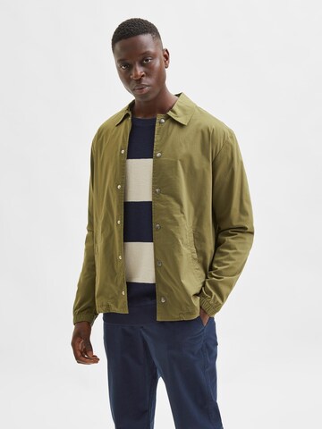 SELECTED HOMME Prehodna jakna 'Skye' | zelena barva: sprednja stran