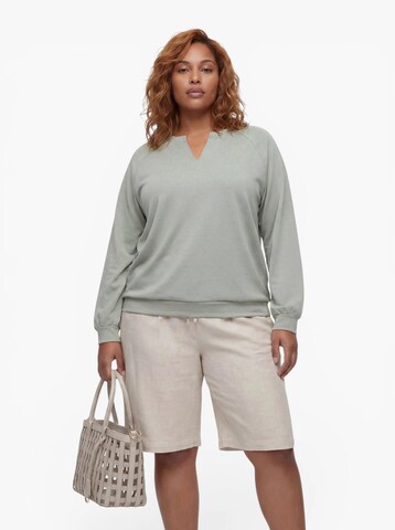 Sweat-shirt 'CARLISE' ONLY Carmakoma en vert : devant