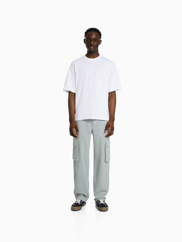 Bershka Regular Cargo trousers in Grey