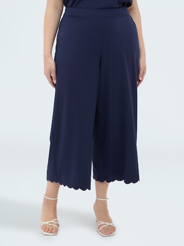 Fiorella Rubino Tapered Hose in Blau