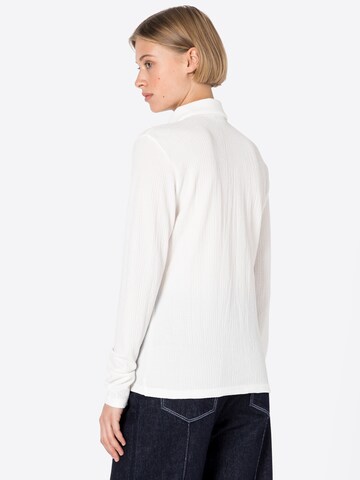 Camicia da donna 'GATHER' di NÜMPH in bianco