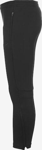 Skinny Pantaloni sport de la NIKE pe negru