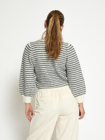 Pull-over 'Camilla' Peppercorn en blanc