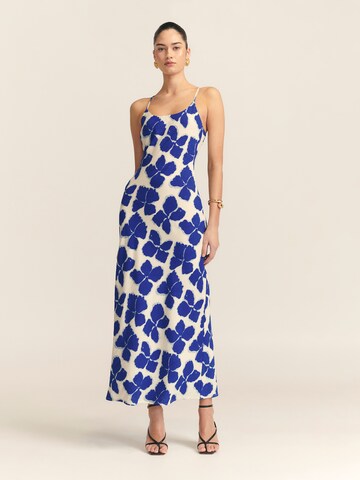 St MRLO - Vestido 'Gemma' em azul: frente