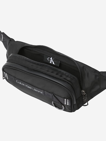 Calvin Klein Jeans - Bolsa de cintura 'Urban Explorer' em preto