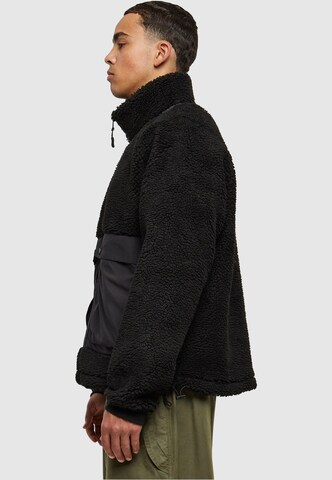Urban Classics Преходно яке в черно