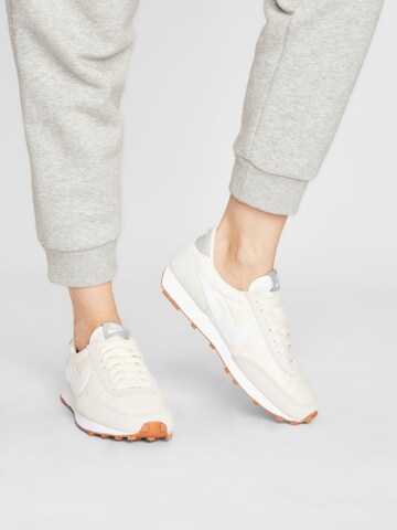 Nike Sportswear Tenisky 'Daybreak' – béžová