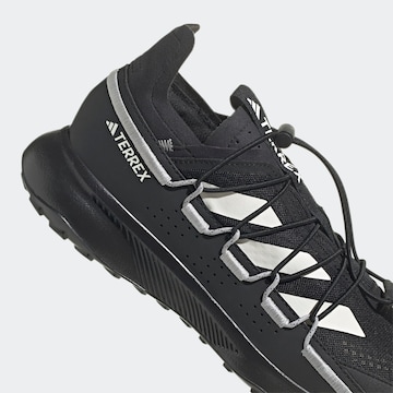 ADIDAS TERREX Low shoe 'Voyager 21' in Black