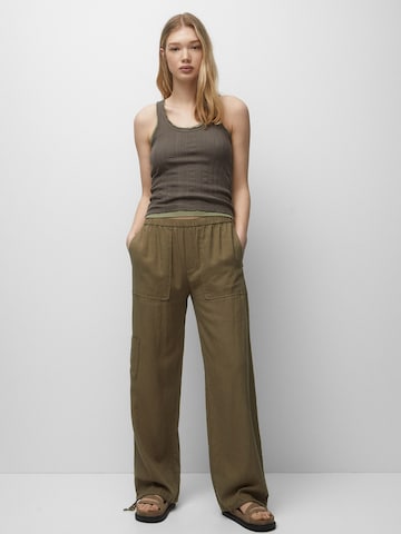 Loosefit Pantalon Pull&Bear en vert : devant