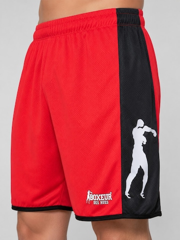 Boxeur des Rues - regular Pantalón deportivo 'Herren Sportshorts Boxeur des Rues, Rot und Schwarz, Boxer-Print' en rojo