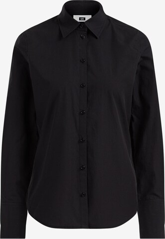 WE Fashion Blouse in Black: front