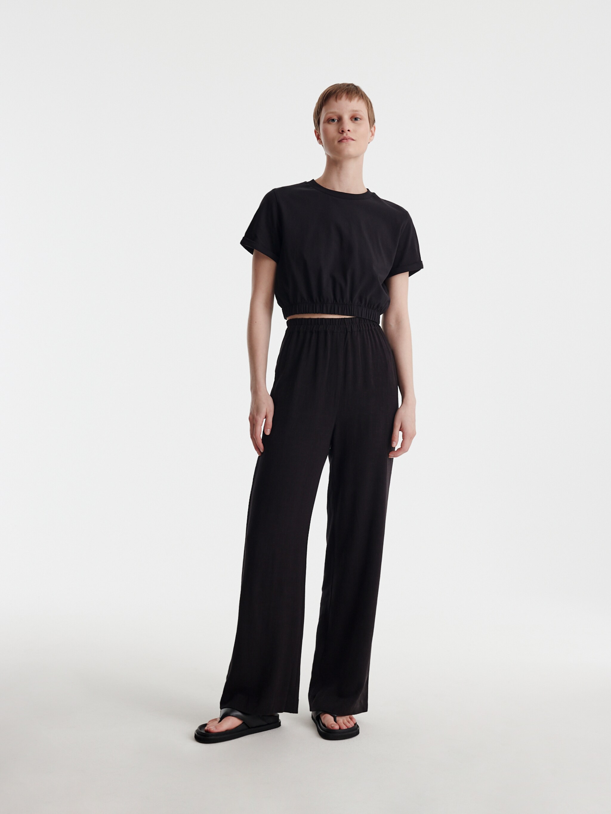 EDITED Produkter Shirts 'Beth' sort