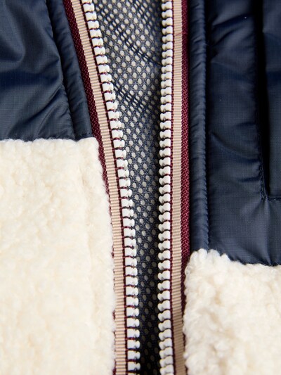 JACK & JONES Veste mi-saison 'JORFREDERIKSBERG' en S en crème / bleu nuit, Vue avec produit