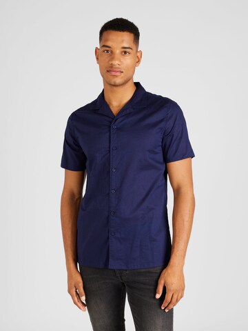 Coupe regular Chemise BURTON MENSWEAR LONDON en bleu : devant