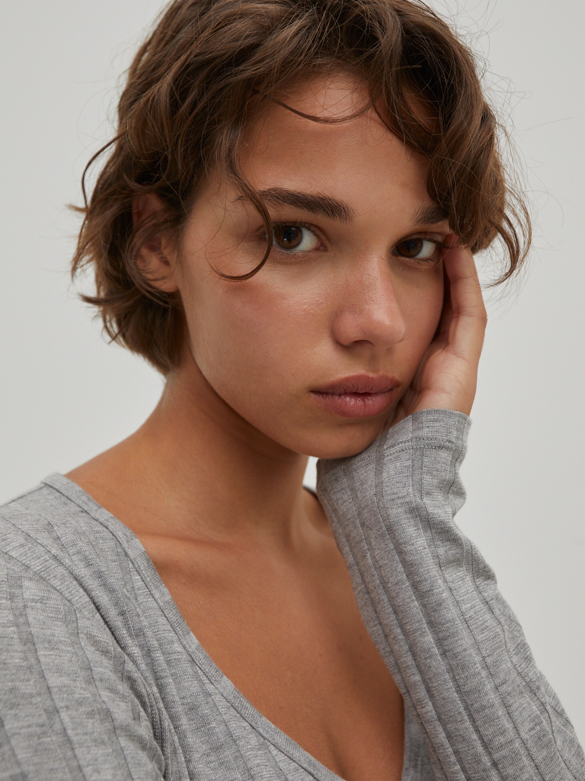 EDITED Produits T-shirt 'Anjana' gris chiné