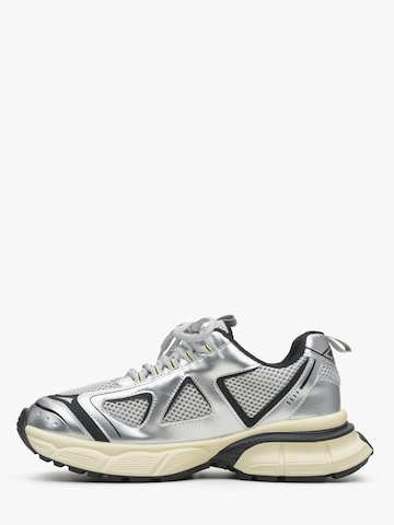 ES8 Platform trainers '1115-1' in Silver: front