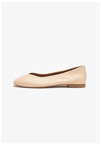 INUOVO Ballet Flats in Pink: front