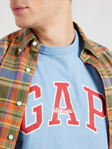 GAP - Camiseta en azul