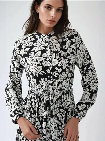 Hiccup - Vestidos camiseiros em preto