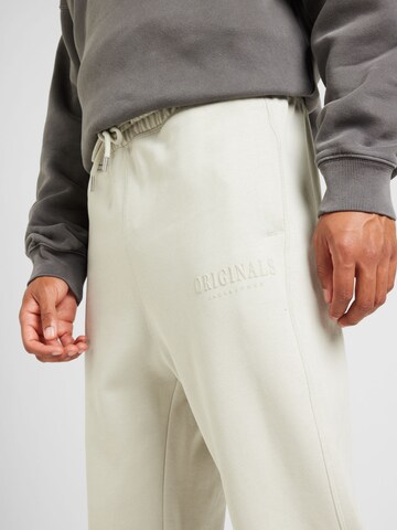 Tapered Pantaloni 'JPSTKANE JJFREDERIKSBERG' di JACK & JONES in grigio