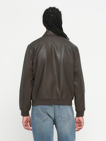 Veste mi-saison Abercrombie & Fitch en marron