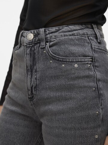 VERO MODA Wide Leg Jeans 'TESSA' i grå