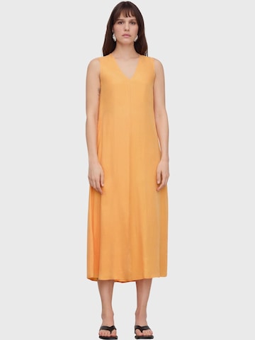 Adolfo Dominguez Mekko värissä oranssi: etupuoli