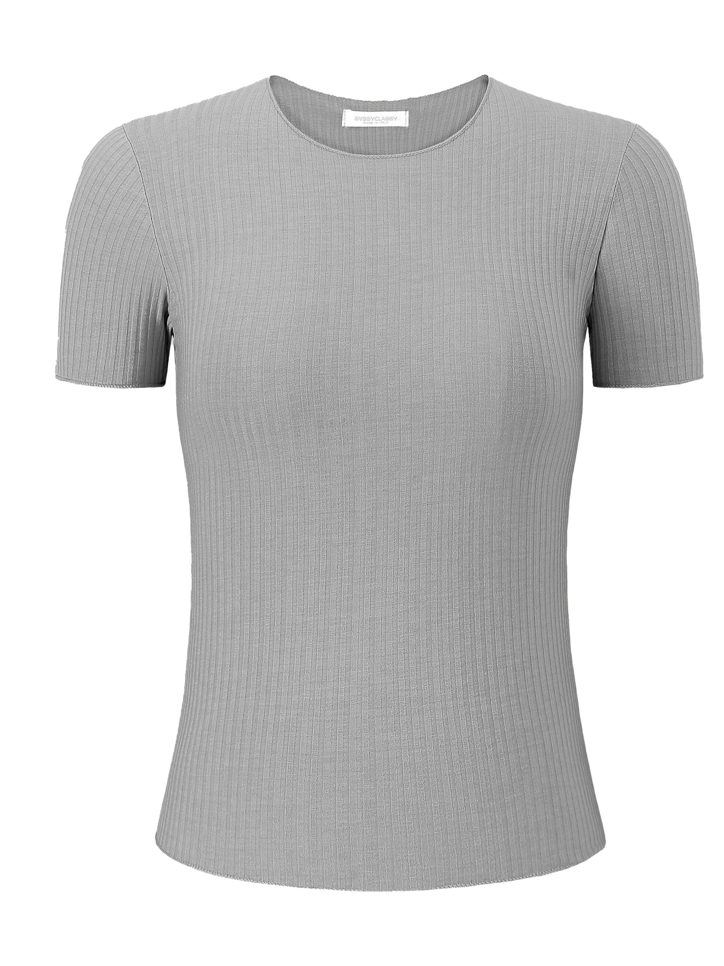 SASSYCLASSY Shirt in Grey: front
