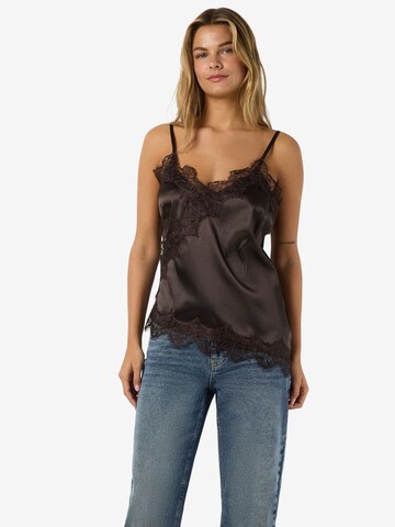 Haut Noisy may en marron : devant