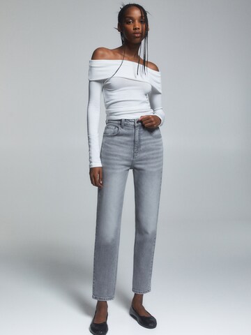 Pull&Bear Regular Jeans in Grau