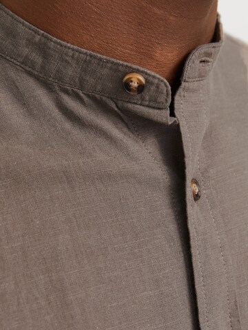Slim fit Camicia 'JJESummer' di JACK & JONES in marrone