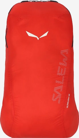 Zaino sportivo 'Ultralight' di SALEWA in rosso: frontale